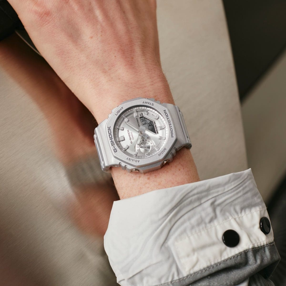 https://www.casio.com/content/dam/casio/product-info/locales/us/en/timepiece/product/watch/G/GA/GA2/ga-2100ff-8a/assets/GA-2100FF-8A_square01.jpg.transform/main-visual-sp/image.jpg